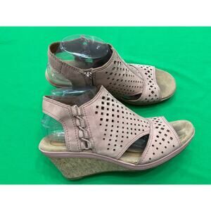 Cobb Hill Women's Blush Janna Side Bungee Wedge Sandal size 9.5